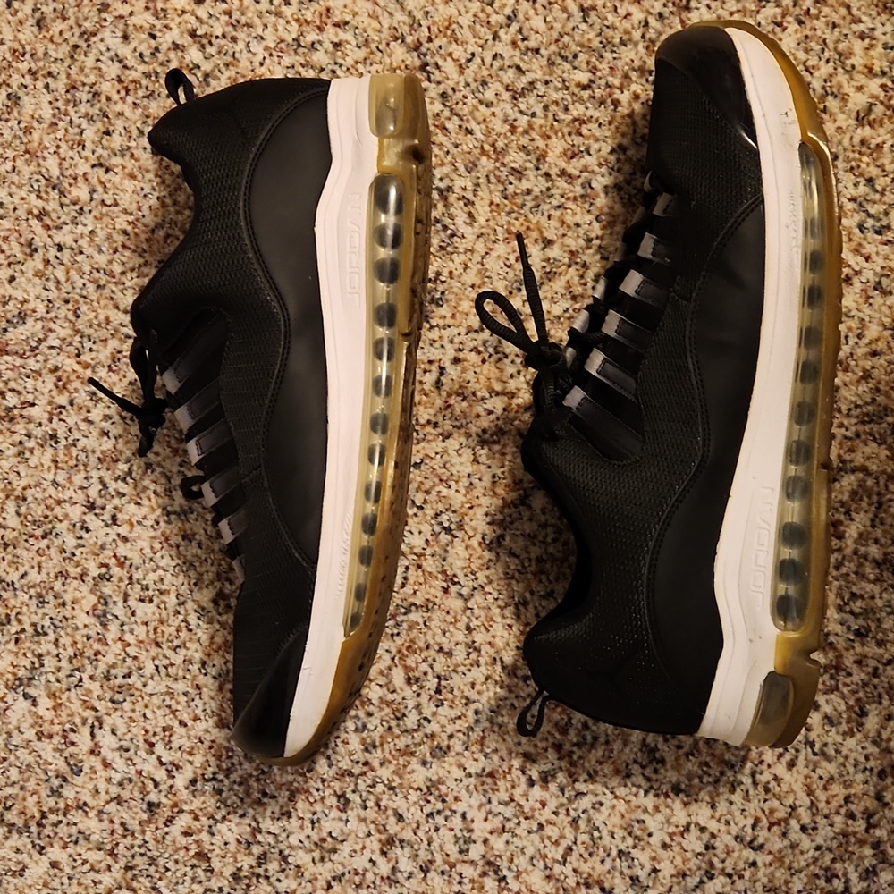 Jordan CMFT Air Max 10 size 13